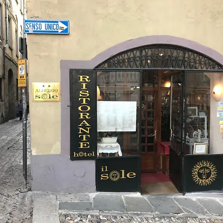伊尔索尔酒店 2*