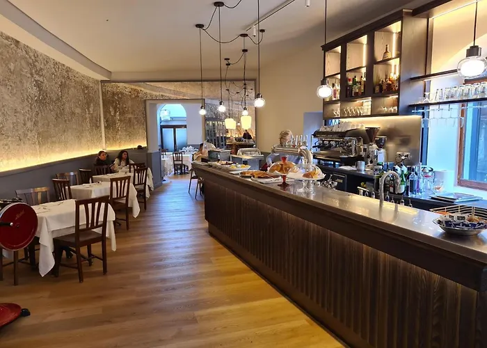 伊尔索尔酒店 酒店